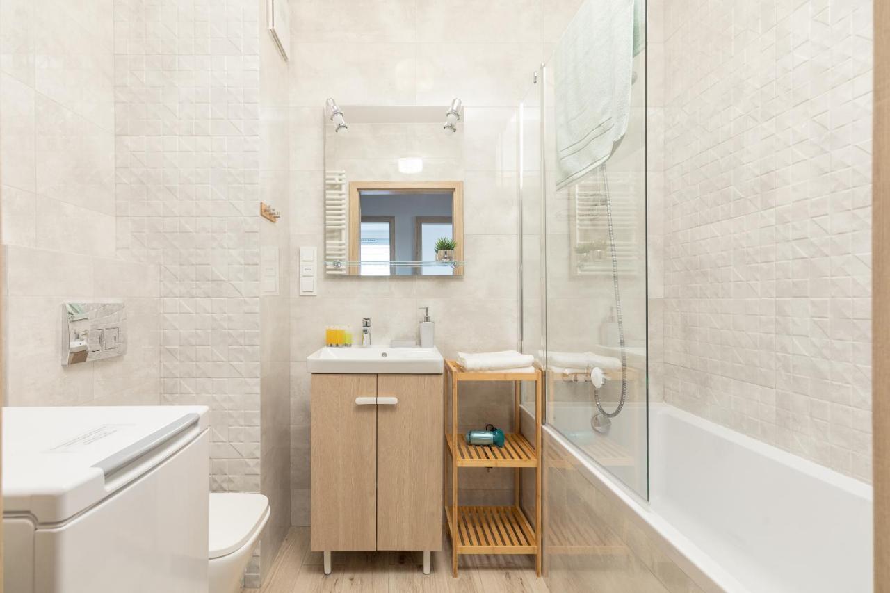 Metro Targowek Homely Apartment Варшава Экстерьер фото