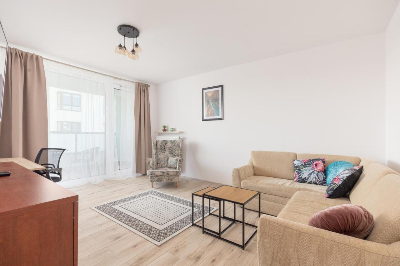 Metro Targowek Homely Apartment Варшава Экстерьер фото