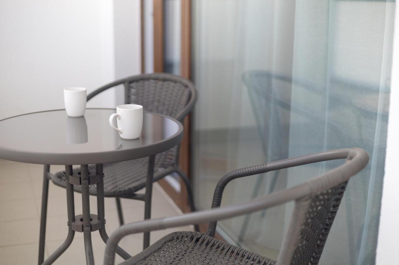 Metro Targowek Homely Apartment Варшава Экстерьер фото